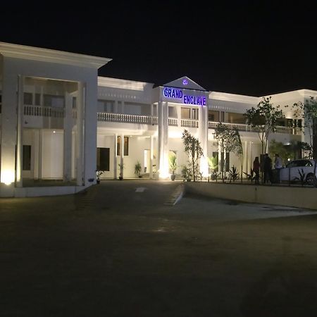Hotel Grand Enclave Lahore Exterior foto