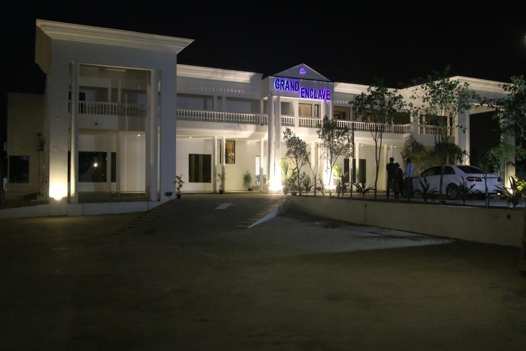 Hotel Grand Enclave Lahore Exterior foto