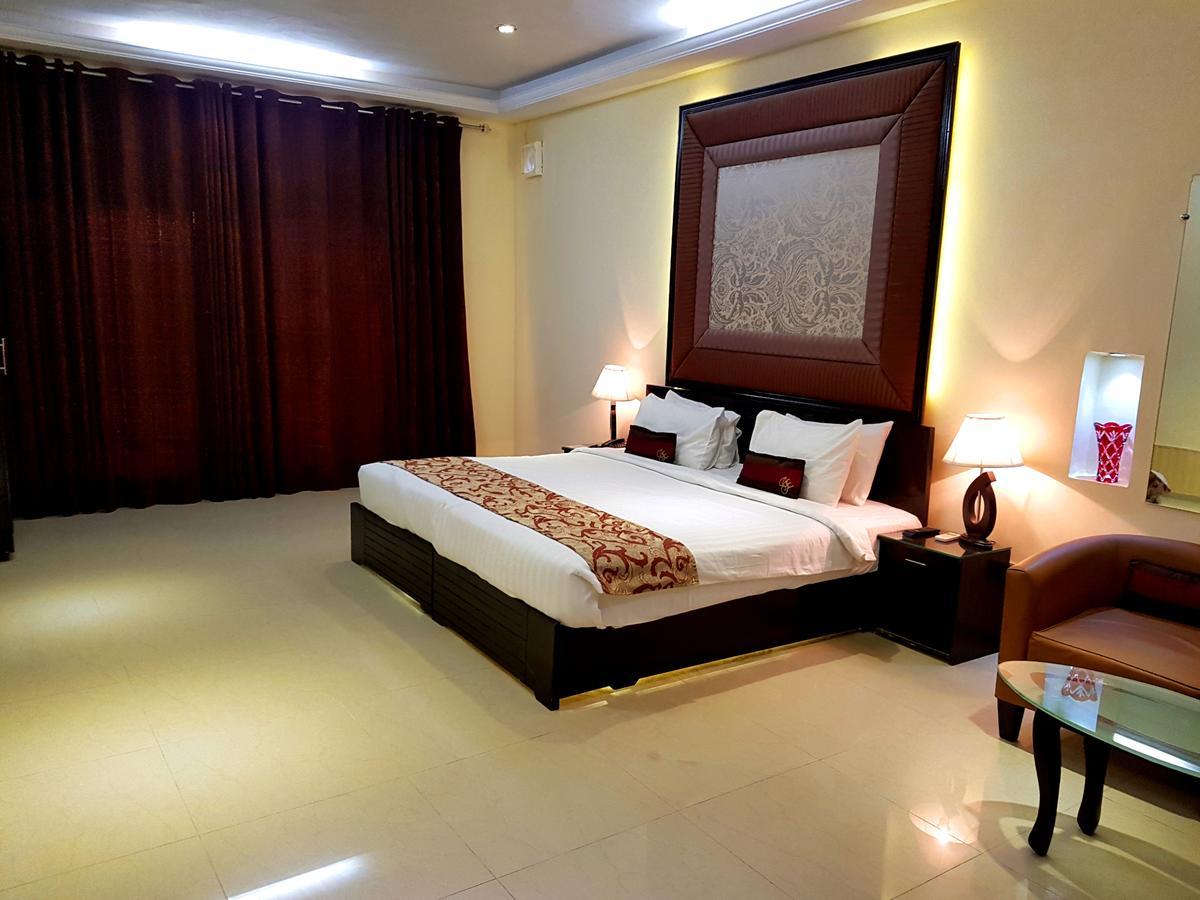Hotel Grand Enclave Lahore Exterior foto